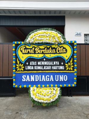 Papan Bunga Duka di Long Ikis